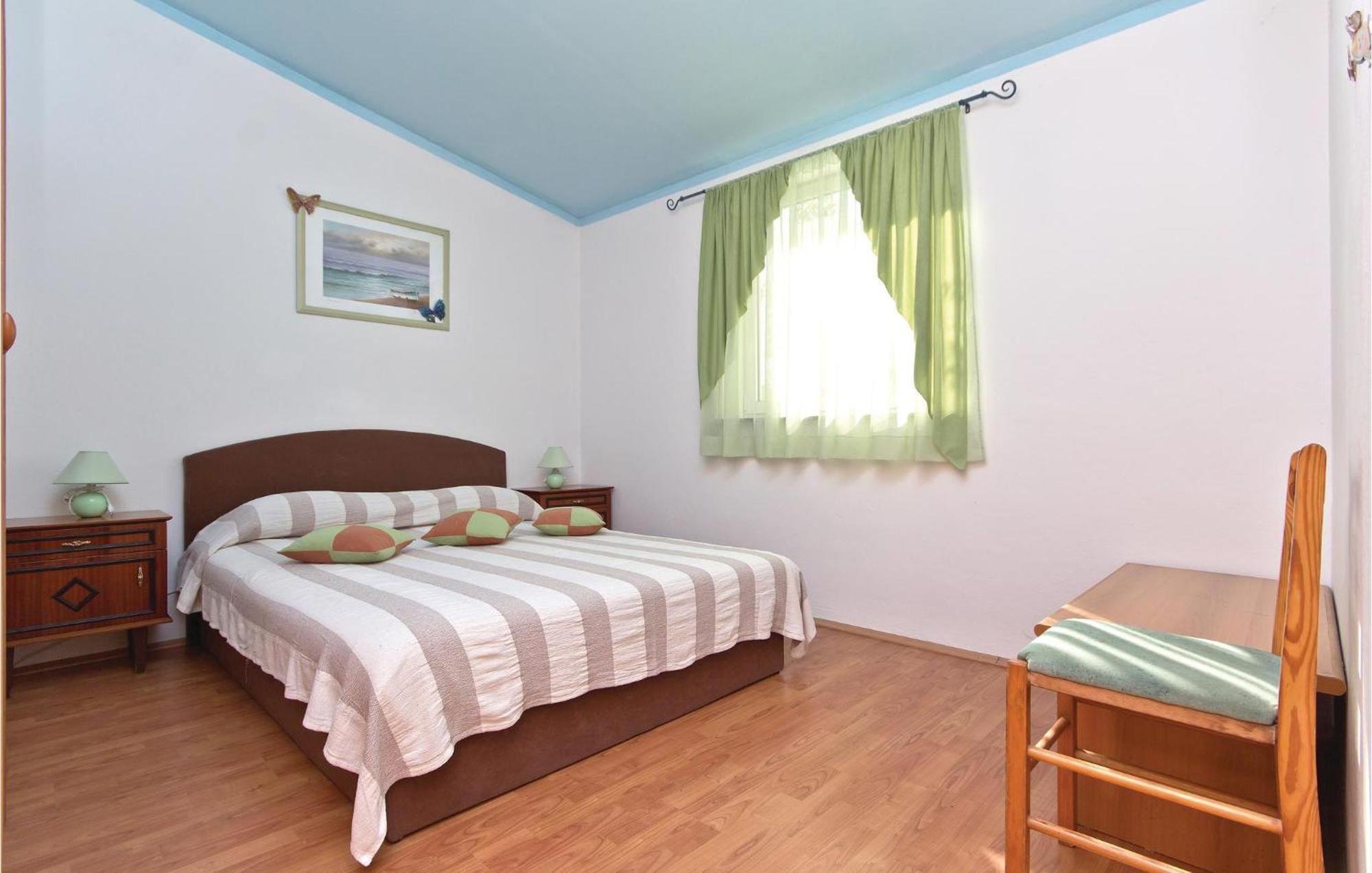 3 Bedroom Gorgeous Apartment In Marcana Экстерьер фото