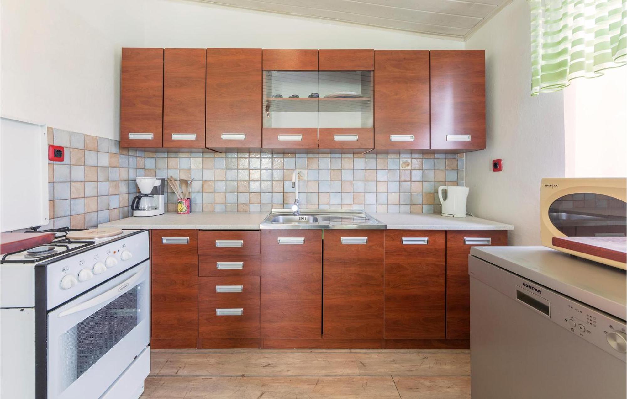 3 Bedroom Gorgeous Apartment In Marcana Экстерьер фото